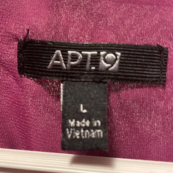 swoop neck shimmering tank top - Picture 2 of 3